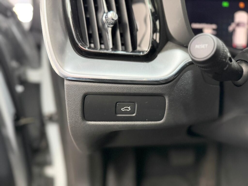 36e2d121-1b1c-4f9d-9a65-a8e1b2174bb4rulemo-1600