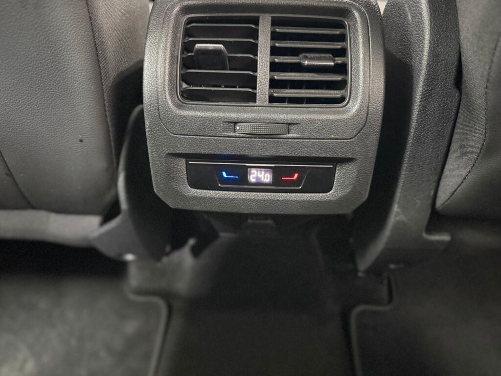 816824a7-f103-4d61-a3f6-bf27481ae18crulemo-1600