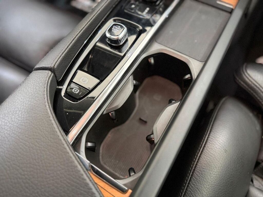 ad77a9b9-4b67-41d8-8758-bb89f6a764d3rulemo-1600