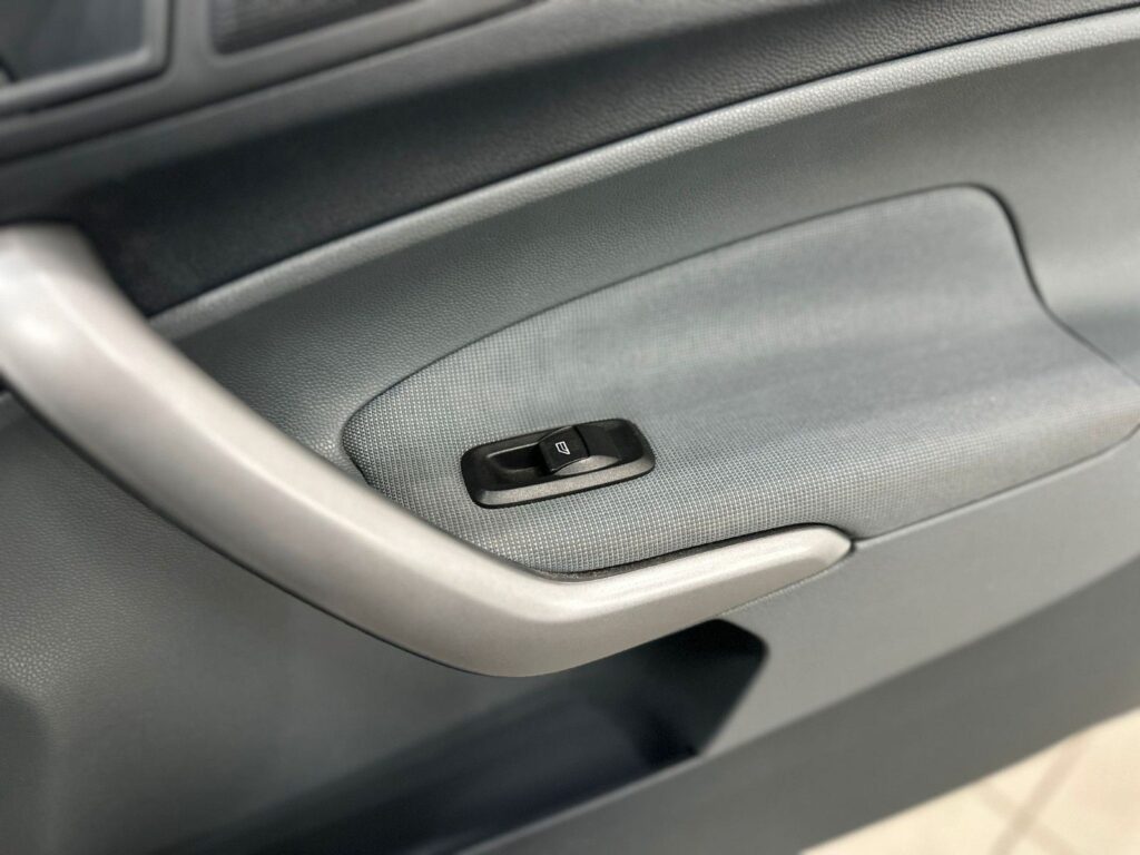 b73b7dbd-e1f7-440c-92b8-fe82f8fb799erulemo-1600