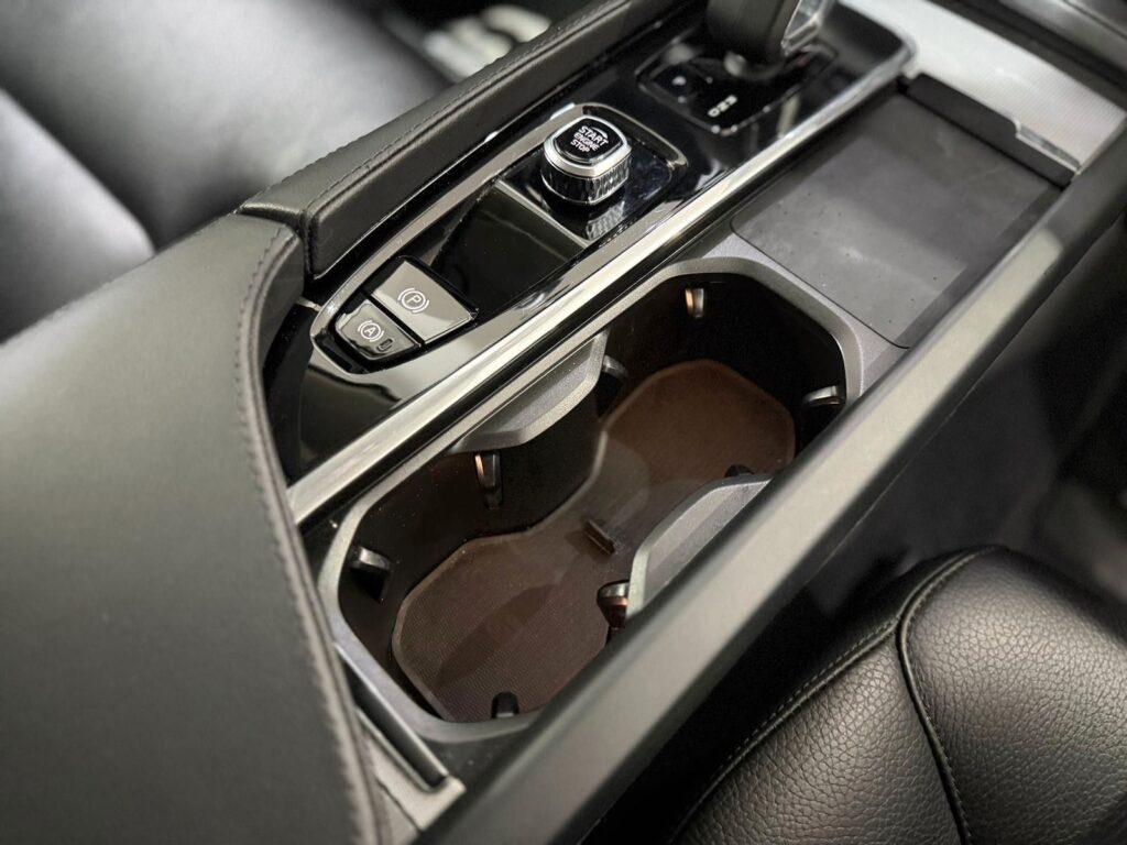 f93d06b3-7493-4b92-a321-968df8618bf9rulemo-1600-2