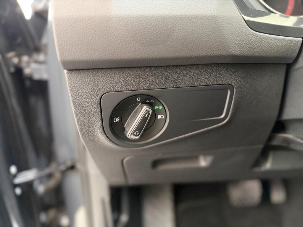 0ed755ba-1361-4d7a-90f3-94d9beb028farulemo-1600